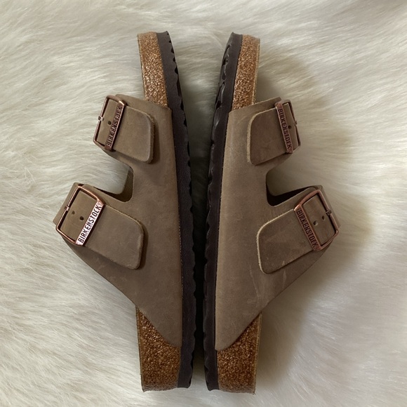 Birkenstock Arizona Oiled Leather Regular/Wide Fit - Picture 4 of 10